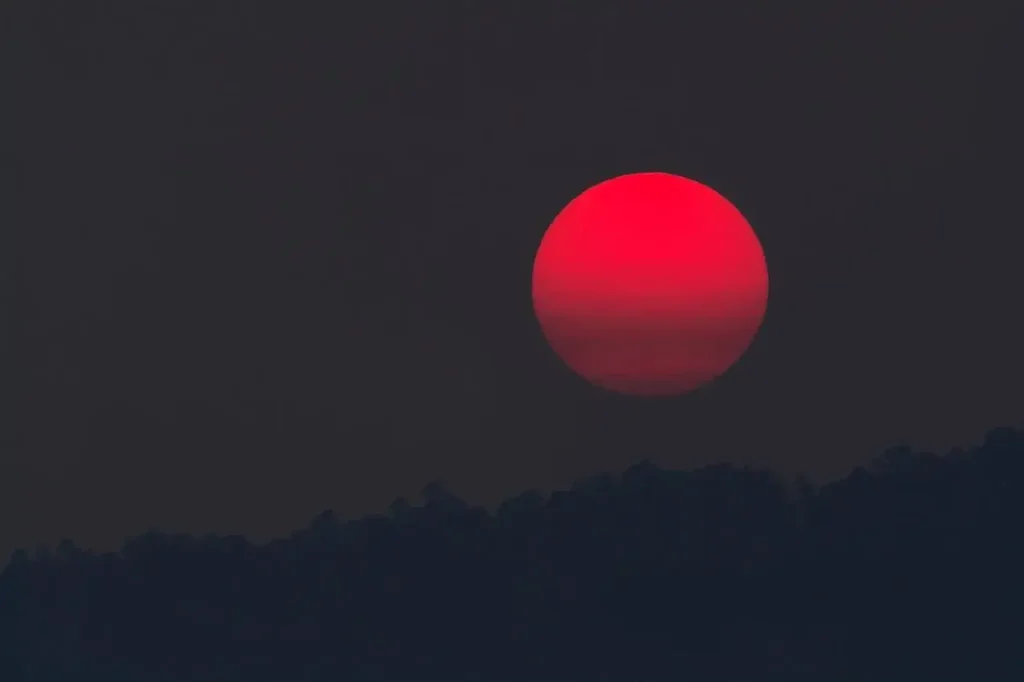 A red moon